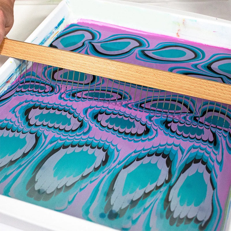 decoart-water-marbling-comb-DAS258-3